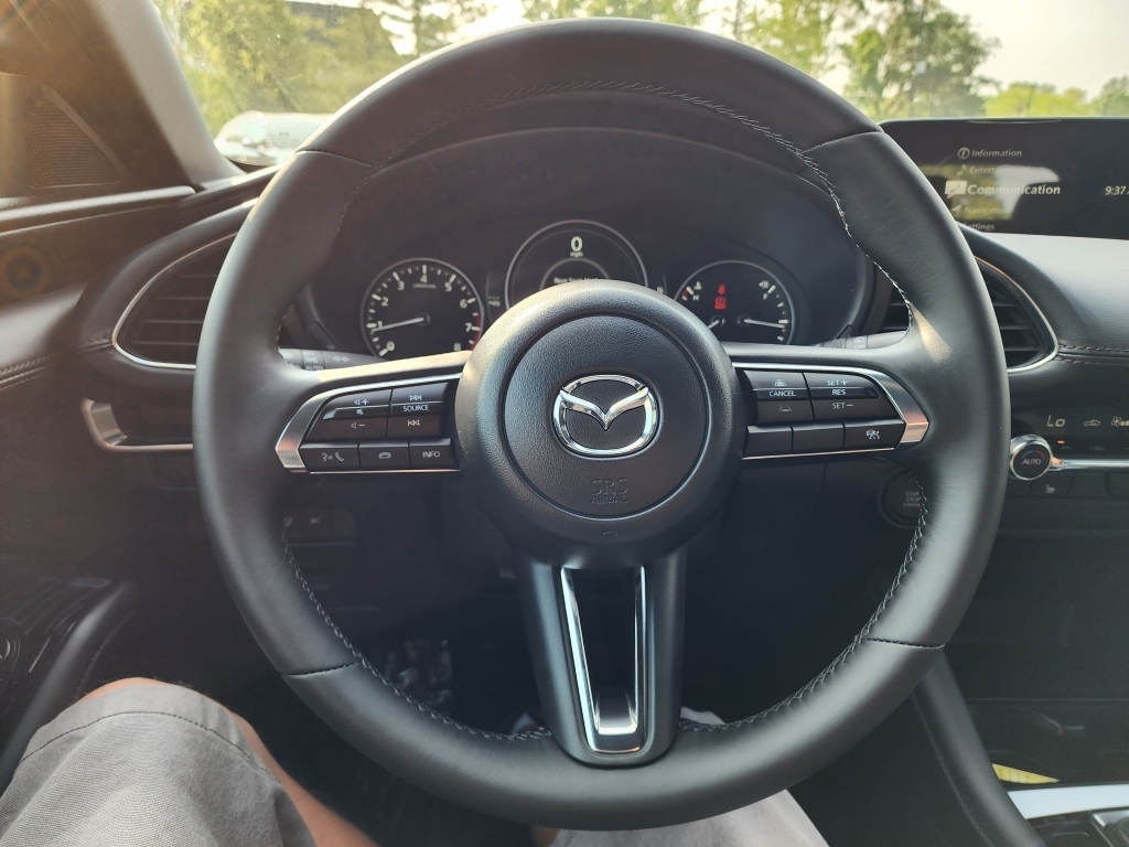 New, 2024 Mazda Mazda3 Hatchback 2.5 S Preferred Auto FWD, Black, M245763-11
