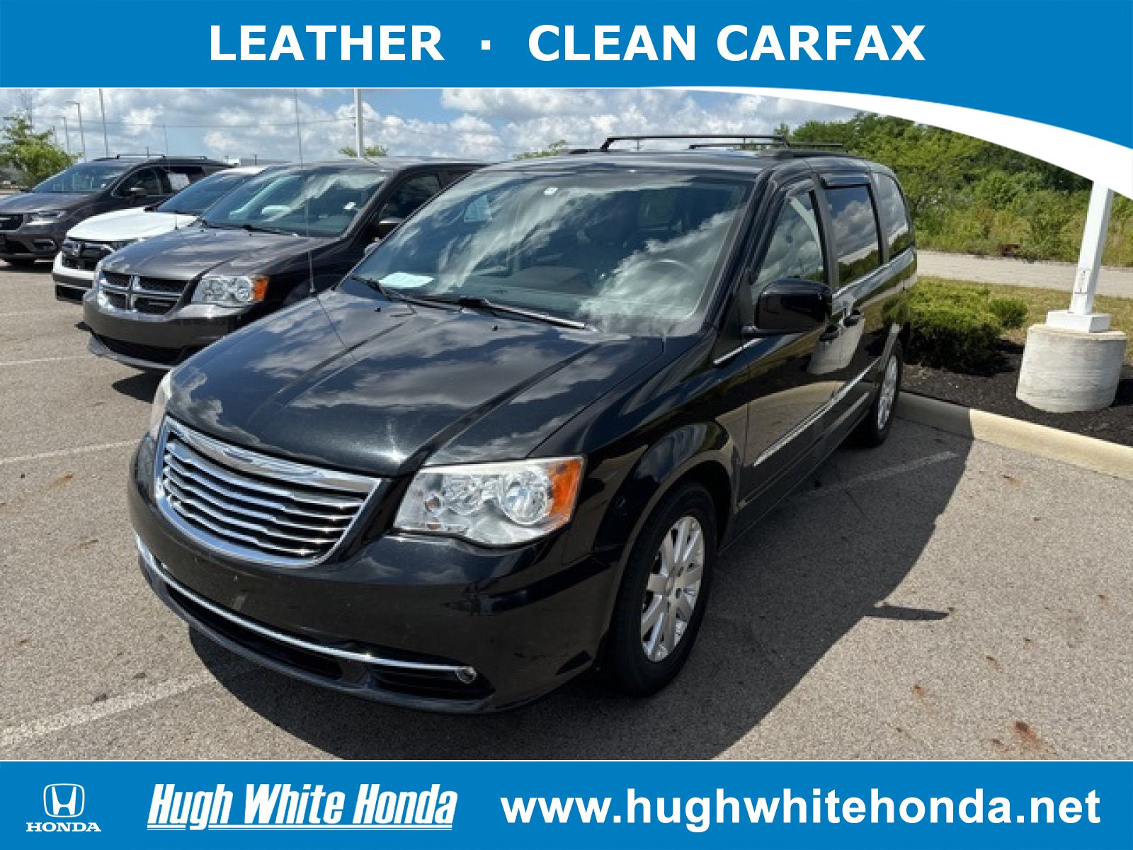 Used, 2013 Chrysler Town & Country Touring, Black, P0644