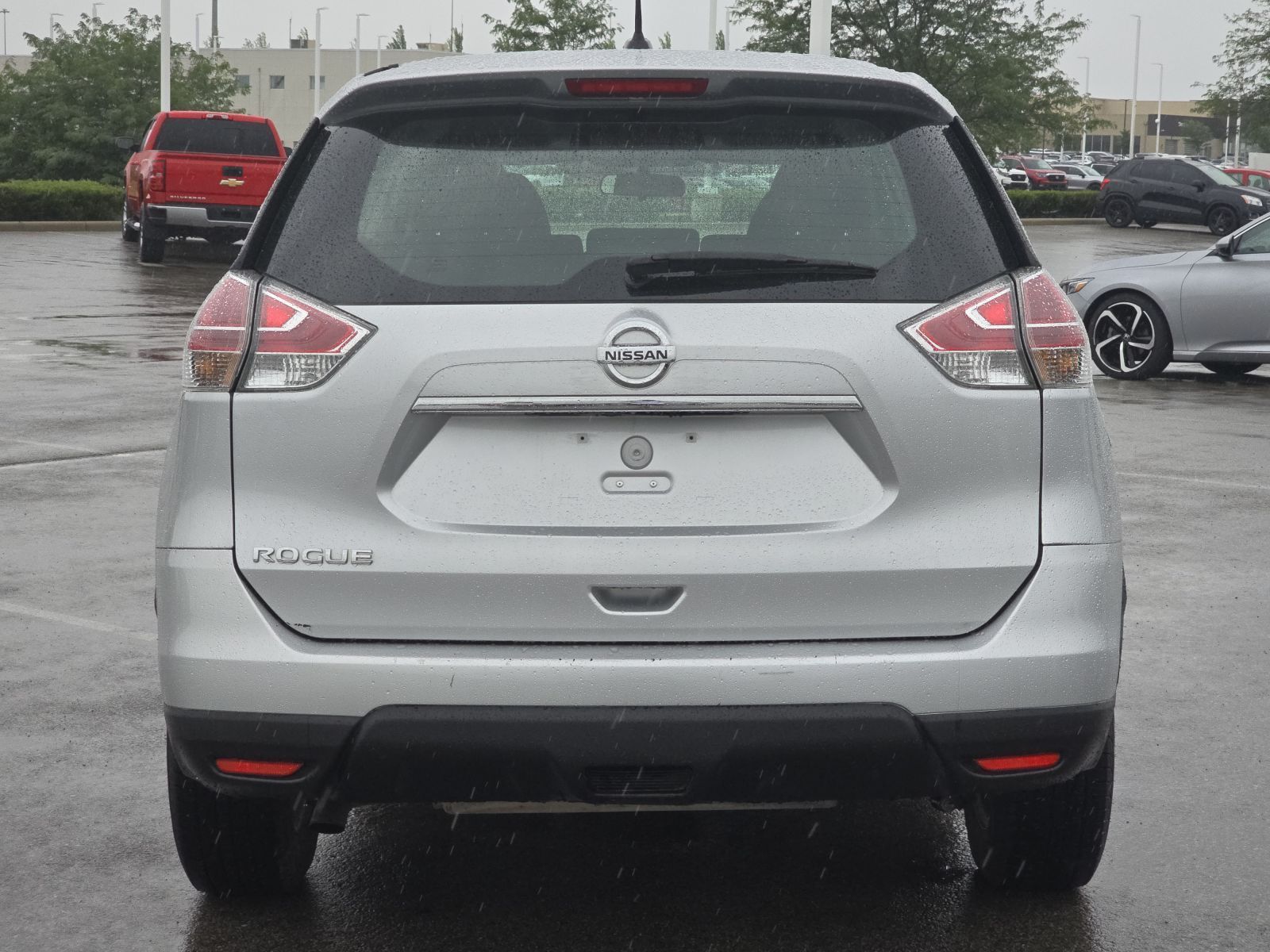 Used, 2016 Nissan Rogue S, Silver, G0428B-14