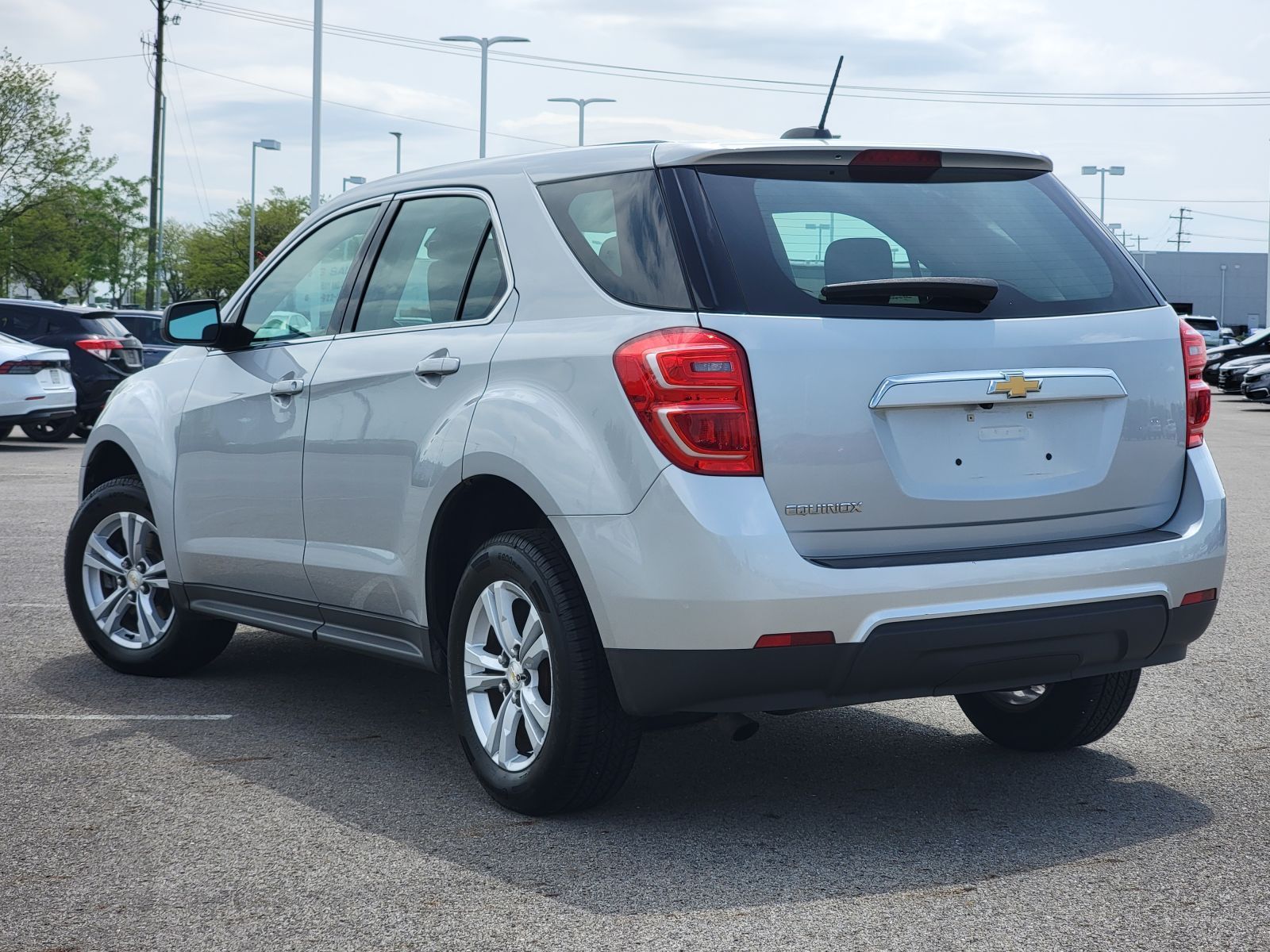 Used, 2017 Chevrolet Equinox FWD 4dr LS, Gray, P0557-10