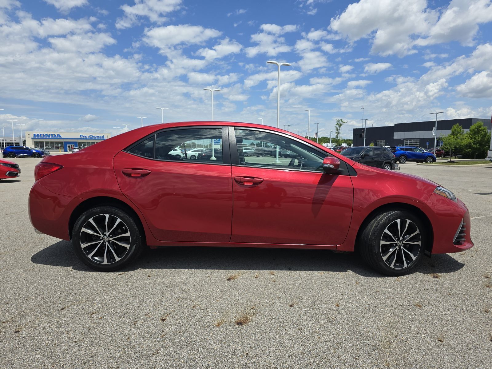 Used, 2017 Toyota Corolla SE, Red, P0554-10