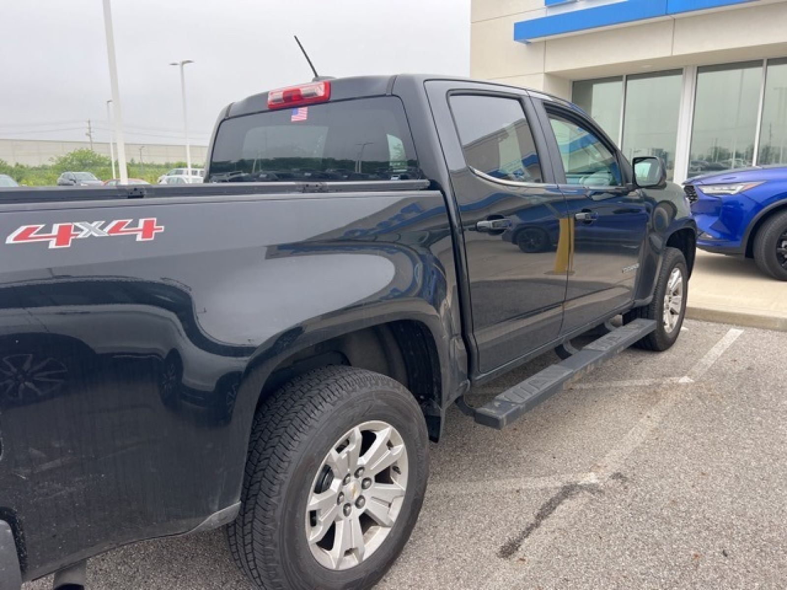 Used, 2018 Chevrolet Colorado LT, Black, G0824B-4