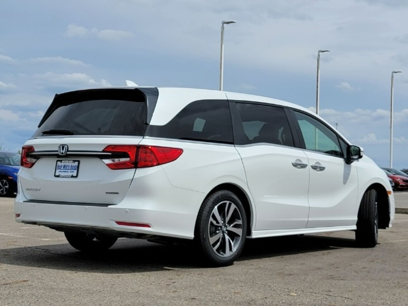 New, 2024 Honda Odyssey Touring, White, G0935-6