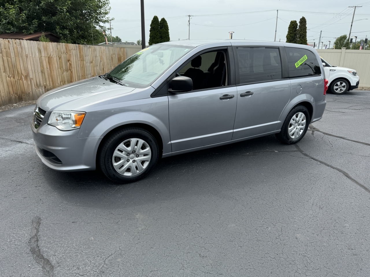 2019 Dodge Grand Caravan SE, 781153, Photo 1